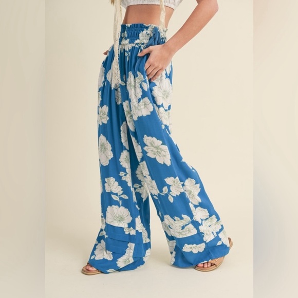 NWT blue Hawaiian wide leg pants - &Merci - elastic high waist women's Sz Large - Picture 2 of 4